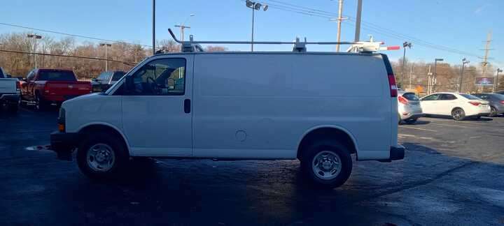 2020 Chevrolet Express Cargo Work Van's photo